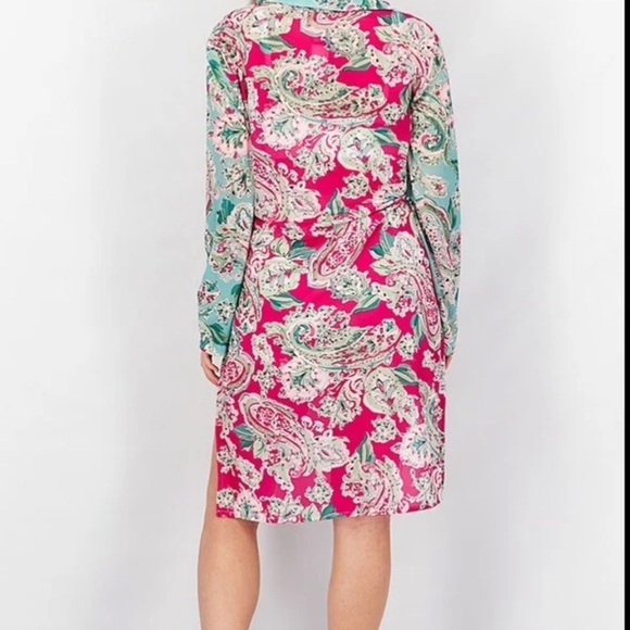 Carmen Marc Valvo Pink and Blue Floral Swim Coverup new - Picture 3 of 12